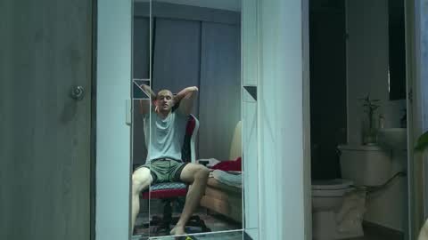 Snapshot of axel_fairchaild chatting on December 2025 12:44:02 PM Axel Fairchaild online show from December 2025 12:44:02 PM