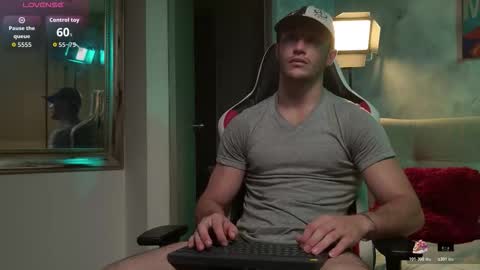 Snapshot of axel_fairchaild chatting on January 2026 02:11:01 PM Axel Fairchaild online show from January 2026 02:11:01 PM