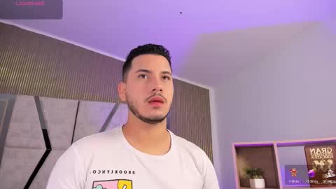 axel_grey_ online show from February 2026 12:21:01 PM