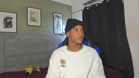 AXEL SILVA online show from October 2025 12:28:02 PM