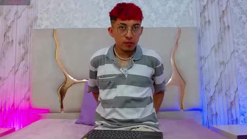 AXEL  online show from January 2026 12:07:01 PM