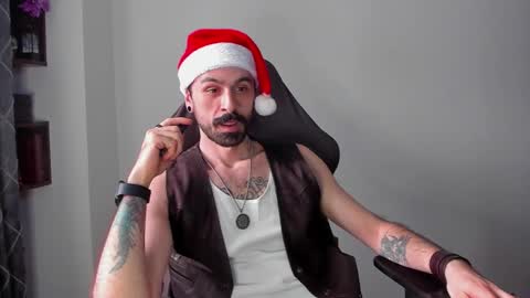 AxelColton online show from December 2025 12:32:01 PM
