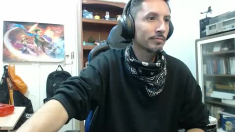 Snapshot of axell_rosee chatting on May 2026 11:21:01 PM Axel Rose online show from May 2026 11:21:01 PM