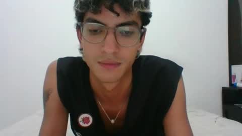 Axel  online show from March 2025 05:49:02 AM