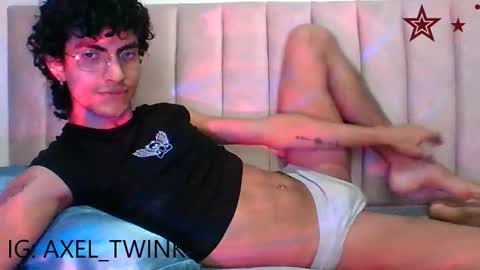 Axel  online show from February 2026 03:32:02 AM