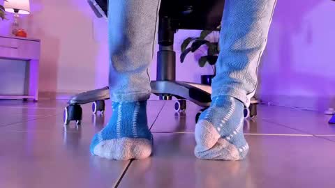 Snapshot of axellcollins chatting on October 2025 10:22:02 PM im your little femboy ALEX online show from October 2025 10:22:02 PM