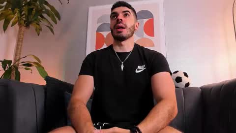 Axel Thompsom online show from November 2025 11:54:01 AM