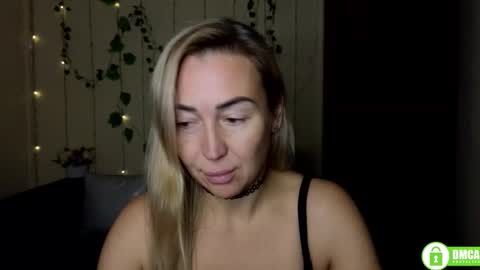 Jully online show from October 2025 05:24:01 PM