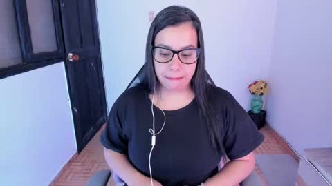 Snapshot of aylaislem chatting on February 2025 01:02:01 AM SandyMODELINDEPENDIENT online show from February 2025 01:02:01 AM