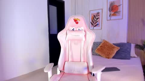 Ayleen online show from December 2025 12:56:01 PM