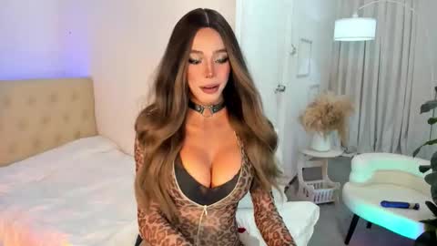 Snapshot of ayoraxxx chatting on June 2026 11:12:01 AM godess yora online show from June 2026 11:12:01 AM