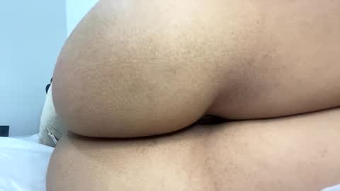 Snapshot of ayralust_ chatting on November 2025 11:10:03 AM Ayra online show from November 2025 11:10:03 AM