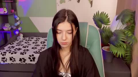 Azaliya online show from October 2025 10:25:01 AM