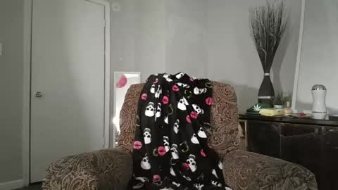 azell19 online show from January 2025 07:37:01 PM