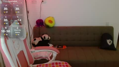 Azu  online show from April 2026 12:15:01 AM