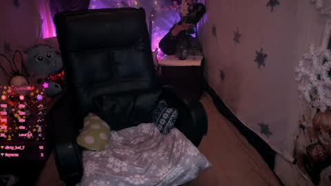 Snapshot of azul_prim chatting on January 2025 01:15:01 AM online show from January 2025 01:15:01 AM