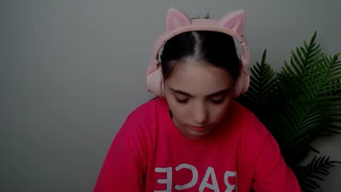 azumi_chan_ online show from September 2025 07:02:02 PM