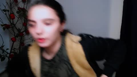 azumi_chan_ online show from November 2025 01:04:02 AM