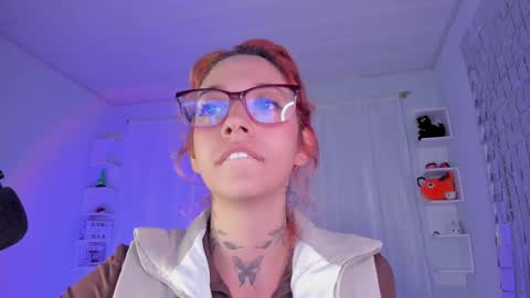 Snapshot of azumi_saan chatting on December 2024 01:57:02 AM azumi saan online show from December 2024 01:57:02 AM