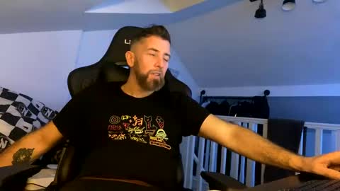 b4dafall44 online show from December 2024 11:31:02 PM