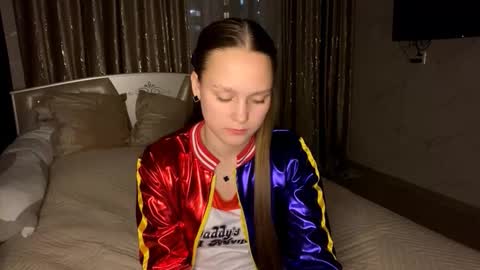 Anny Simpson online show from November 2025 12:07:02 PM