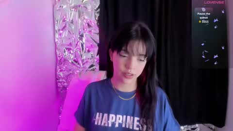 Queen B online show from September 2025 05:38:02 PM