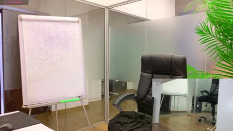 Olivia and Lexi online show from March 2025 08:23:02 AM