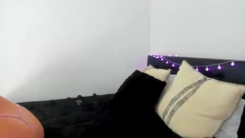 Snapshot of babielynn chatting on September 2025 06:55:01 PM BabieLynn online show from September 2025 06:55:01 PM