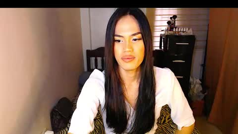 Nathalia online show from October 2025 09:42:02 PM