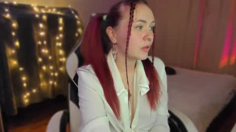 Snapshot of baby_kiku chatting on December 2024 08:40:02 PM Heyy Im Kikuuu Im so energetic Catch my vibe online show from December 2024 08:40:02 PM