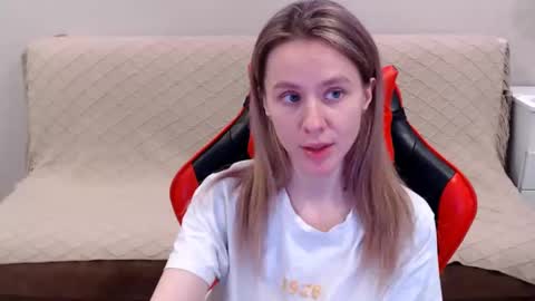 baby_kitte online show from February 2025 08:54:02 AM