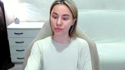 baby_kitte online show from November 2025 03:49:02 AM