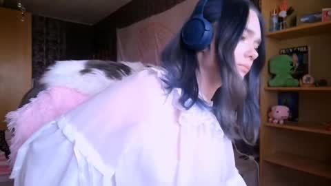 Alice online show from April 2026 09:15:01 AM