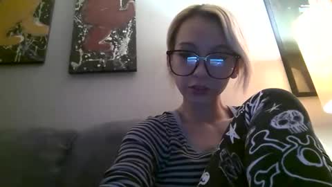 Snapshot of babyboox1 chatting on December 2024 09:17:02 AM yasmin blake online show from December 2024 09:17:02 AM