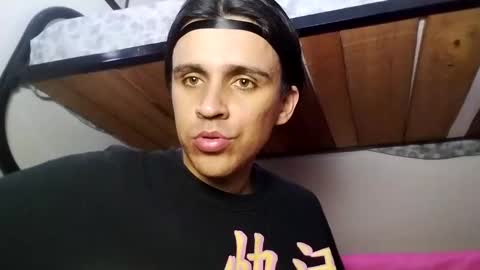 Dani  online show from November 2025 08:43:02 PM