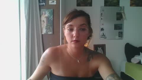 Snapshot of babydemon6 chatting on February 2025 06:00:01 PM babydemon6 online show from February 2025 06:00:01 PM