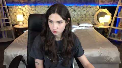 Sasha online show from January 2026 07:39:01 PM