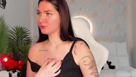 Sophia online show from September 2025 04:03:01 AM