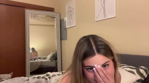 Mia online show from February 2025 09:53:02 AM