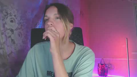 Sonya online show from September 2025 07:15:02 PM