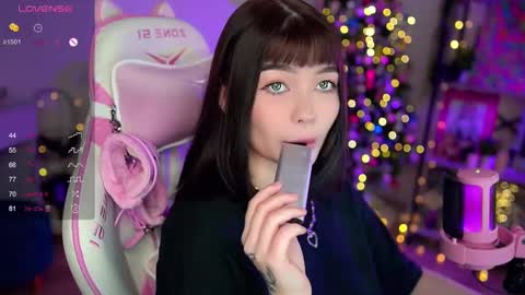 Snapshot of babyroxynill chatting on December 2024 10:41:02 PM Nika online show from December 2024 10:41:02 PM