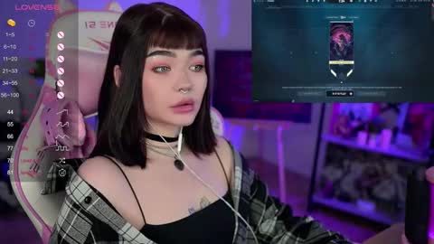 Snapshot of babyroxynill chatting on January 2025 02:14:01 AM Nika online show from January 2025 02:14:01 AM