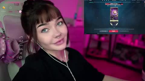 Snapshot of babyroxynill chatting on February 2025 01:46:02 AM Nika online show from February 2025 01:46:02 AM