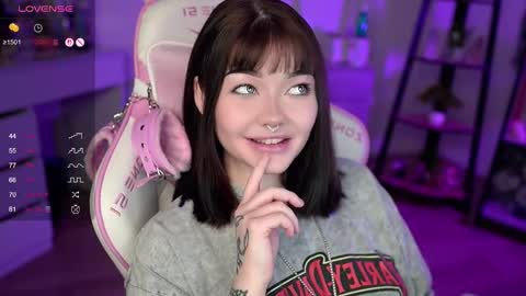 Snapshot of babyroxynill chatting on February 2025 11:21:02 PM Nika online show from February 2025 11:21:02 PM