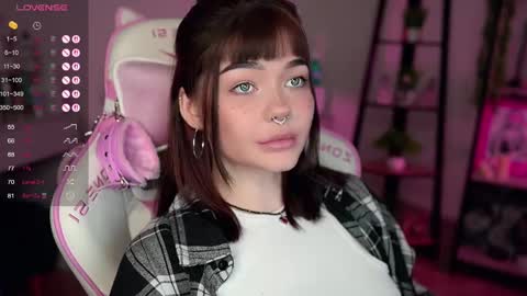 Snapshot of babyroxynill chatting on March 2025 11:05:02 PM Nika online show from March 2025 11:05:02 PM