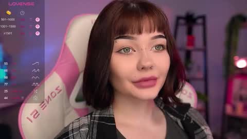 Snapshot of babyroxynill chatting on September 2025 10:10:01 PM Nika online show from September 2025 10:10:01 PM