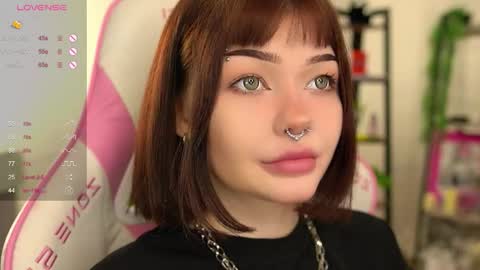 Snapshot of babyroxynill chatting on September 2025 10:22:02 PM Nika online show from September 2025 10:22:02 PM