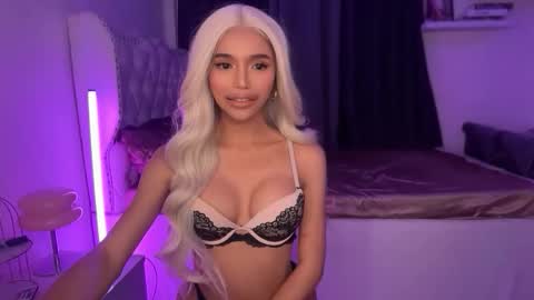 babysabrinaxx online show from February 2026 04:12:02 PM