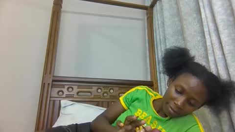 babytylerr online show from November 2025 07:35:02 PM