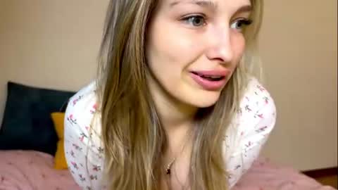 Snapshot of babyy_miley chatting on July 2026 09:06:02 PM babyy_miley online show from July 2026 09:06:02 PM